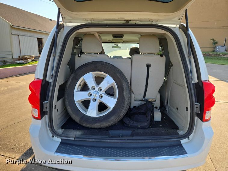 image for item EN8061 2017 Dodge Grand Caravan handicap accessible van