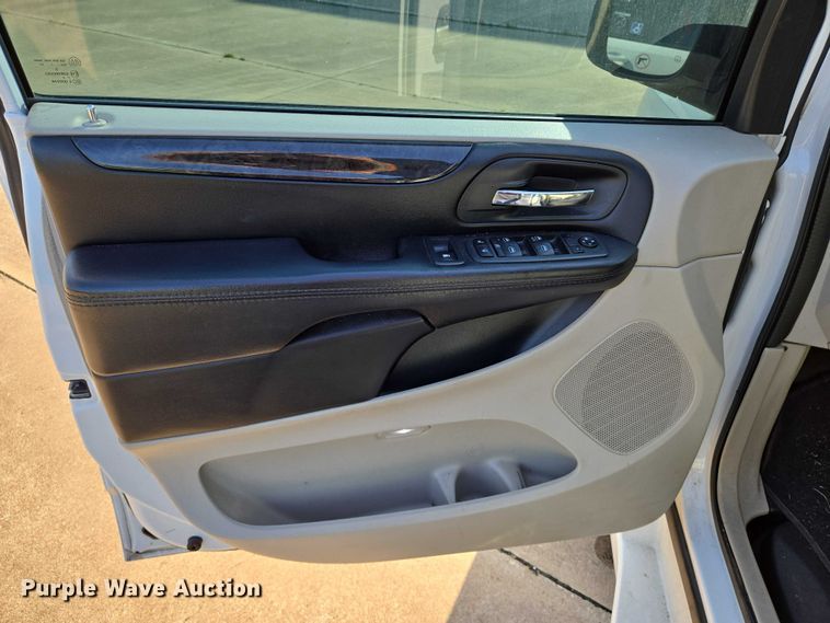 image for item EN8061 2017 Dodge Grand Caravan handicap accessible van