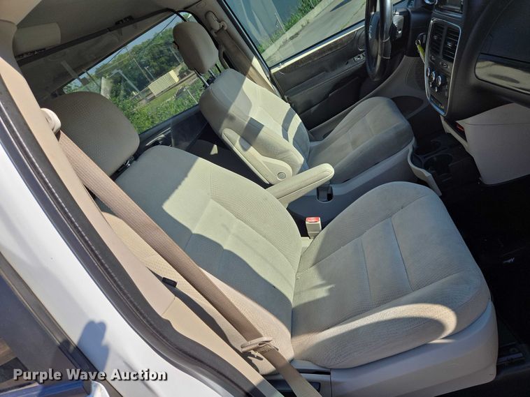 image for item EN8061 2017 Dodge Grand Caravan handicap accessible van