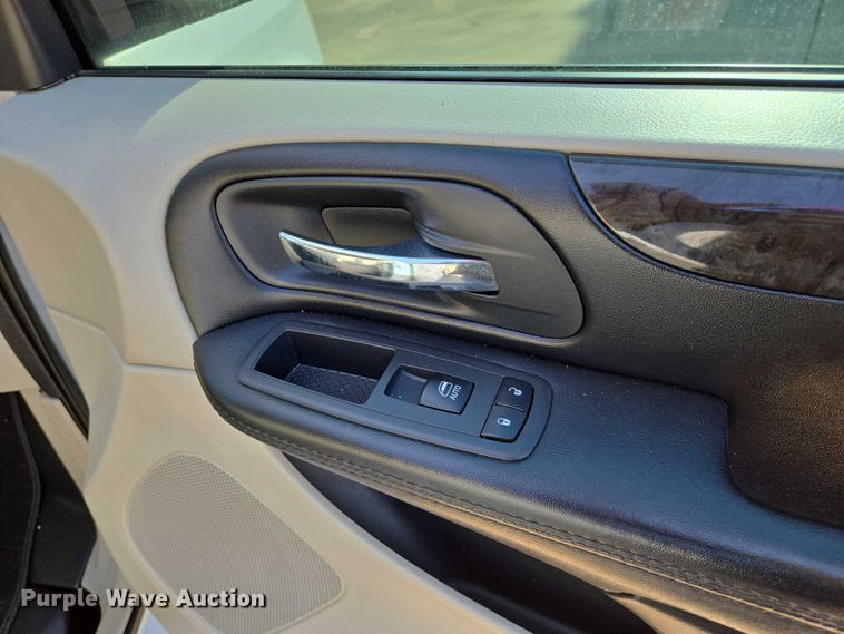 image for item EN8061 2017 Dodge Grand Caravan handicap accessible van