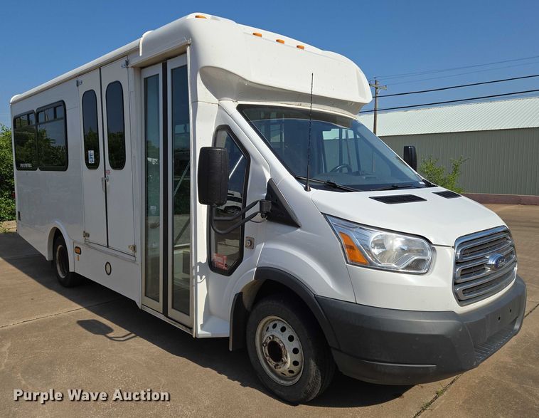 image for item EN8064 2018 Ford Transit 350 shuttle bus