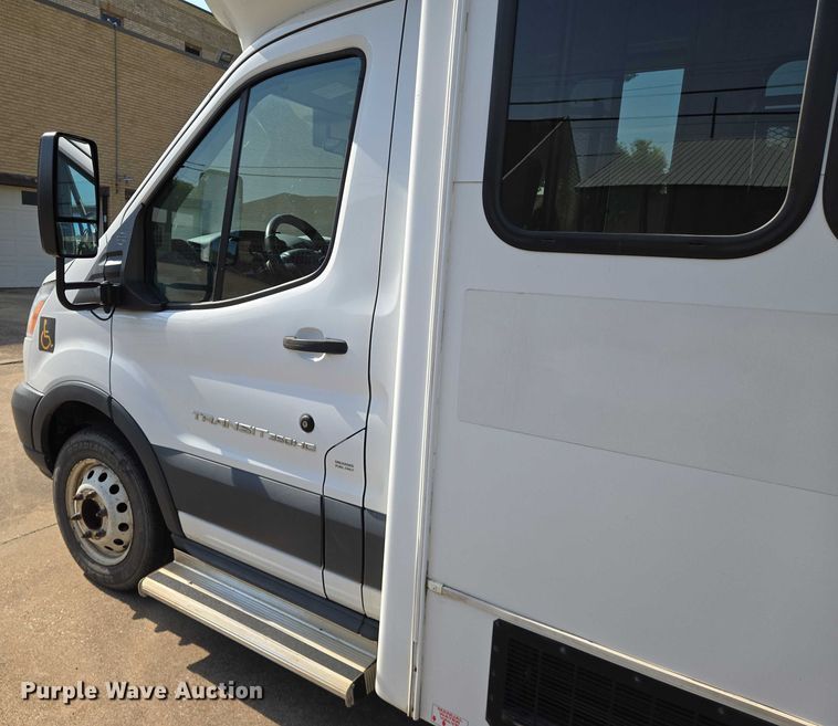 image for item EN8064 2018 Ford Transit 350 shuttle bus