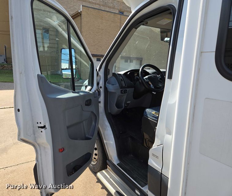 image for item EN8064 2018 Ford Transit 350 shuttle bus
