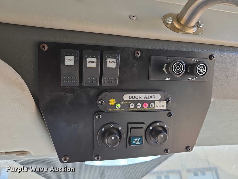 image for item EN8064 2018 Ford Transit 350 shuttle bus