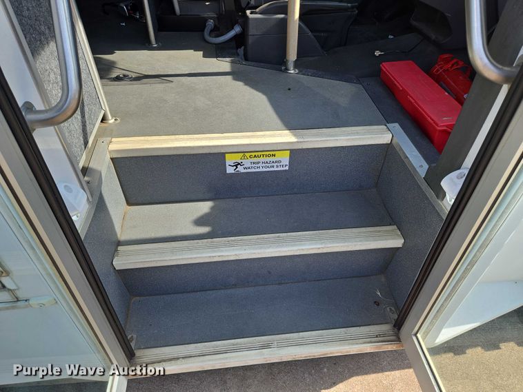 image for item EN8064 2018 Ford Transit 350 shuttle bus