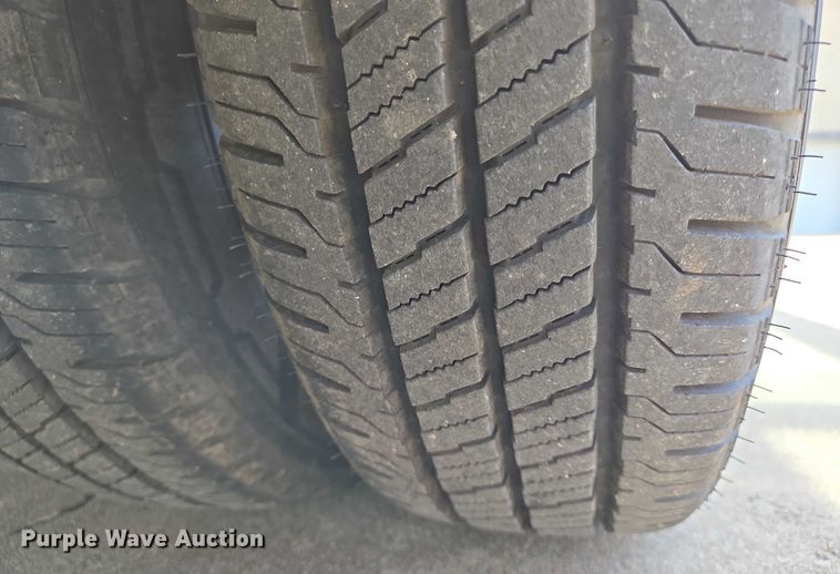 image for item EN8064 2018 Ford Transit 350 shuttle bus