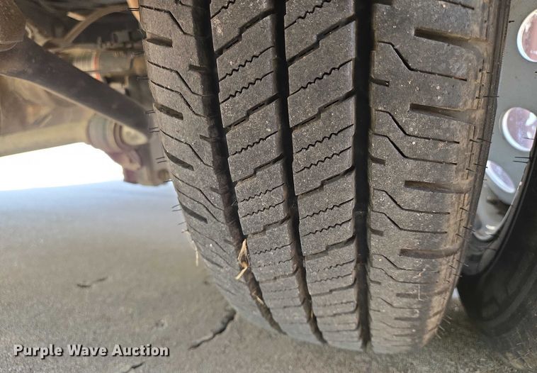 image for item EN8064 2018 Ford Transit 350 shuttle bus