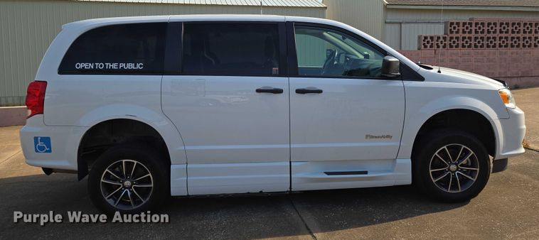image for item EN8069 2019 Dodge Grand Caravan  handicap accessible van