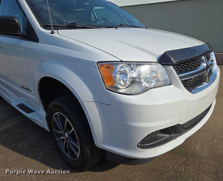 image for item EN8069 2019 Dodge Grand Caravan  handicap accessible van