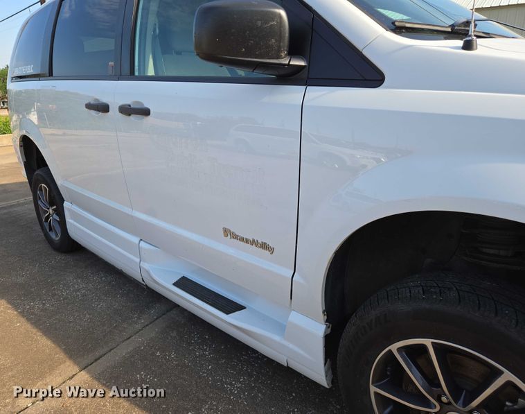 image for item EN8069 2019 Dodge Grand Caravan  handicap accessible van
