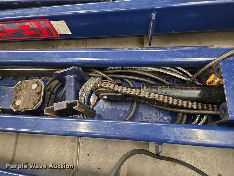 image for item EN8073 Worth 9000CF two post automotive lift