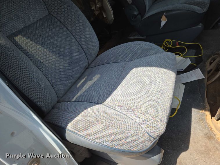 image for item EN8075 1996 Dodge Ram Wagon 3500 van