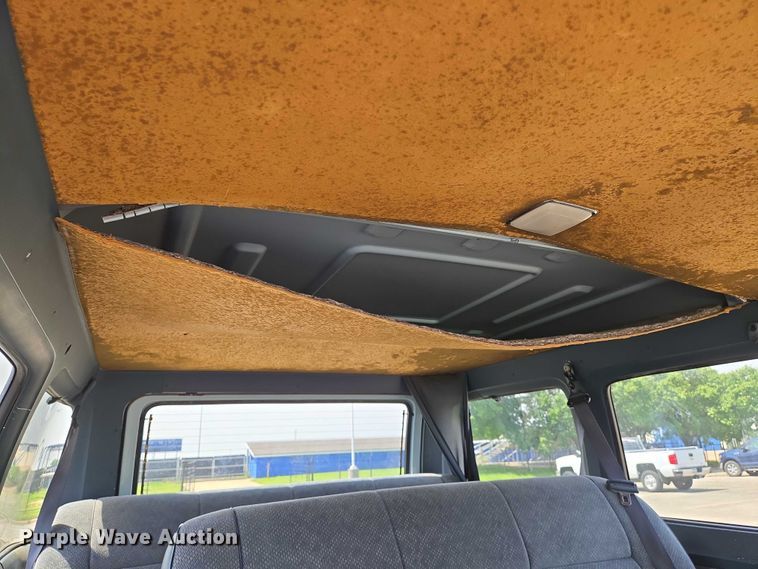 image for item EN8075 1996 Dodge Ram Wagon 3500 van