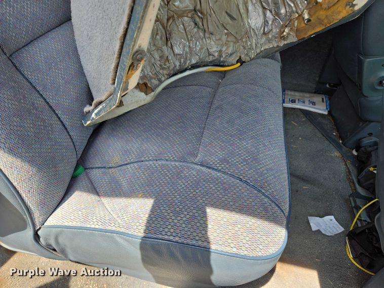 image for item EN8075 1996 Dodge Ram Wagon 3500 van