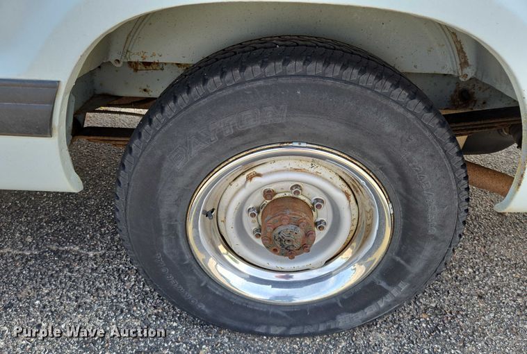 image for item EN8075 1996 Dodge Ram Wagon 3500 van