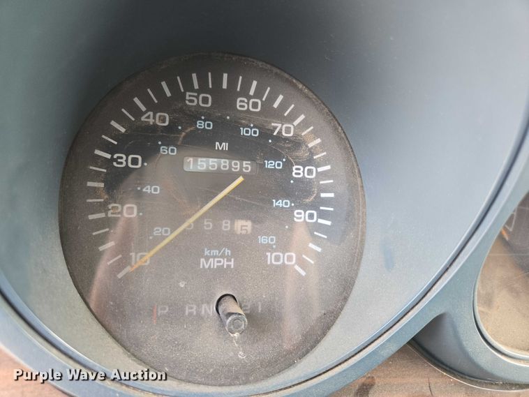 image for item EN8075 1996 Dodge Ram Wagon 3500 van