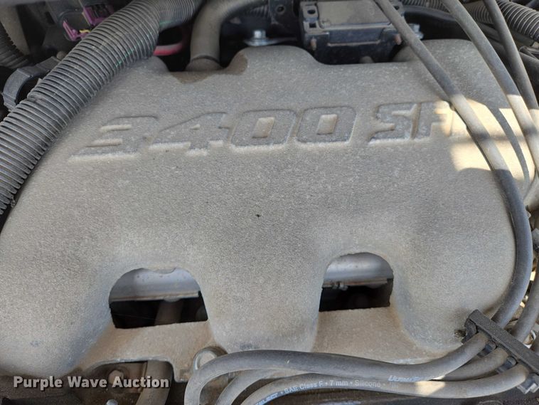 image for item EN8077 2004 Chevrolet Venture van