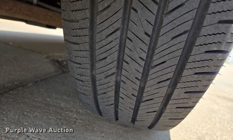 image for item EN8077 2004 Chevrolet Venture van