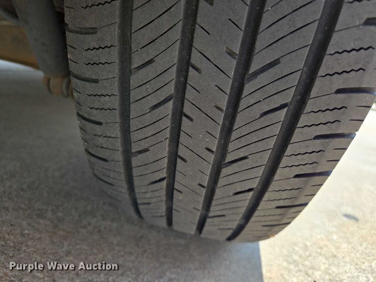 image for item EN8077 2004 Chevrolet Venture van