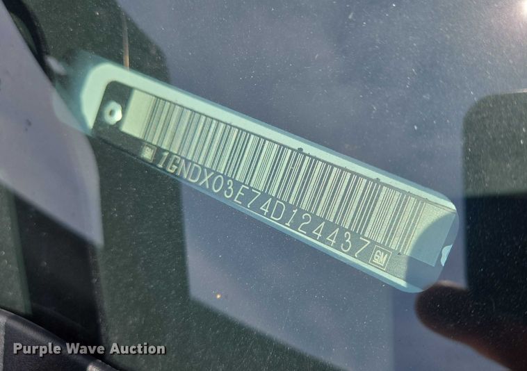 image for item EN8077 2004 Chevrolet Venture van