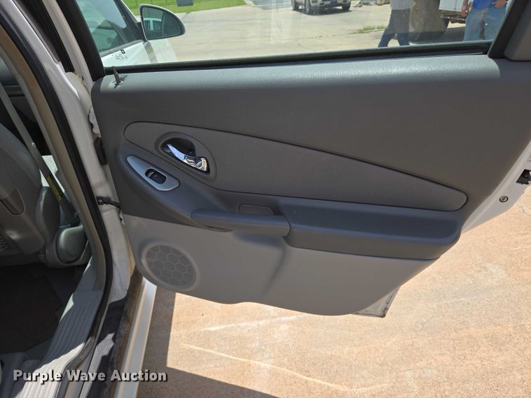 image for item EN8078 2006 Chevrolet Malibu Maxx LT 