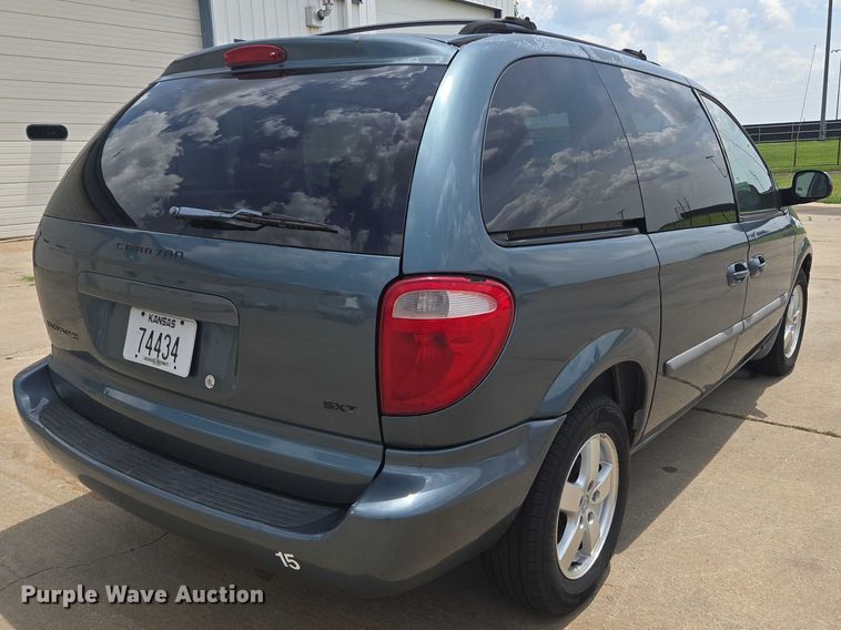 image for item EN8081 2007 Dodge Caravan SXT van