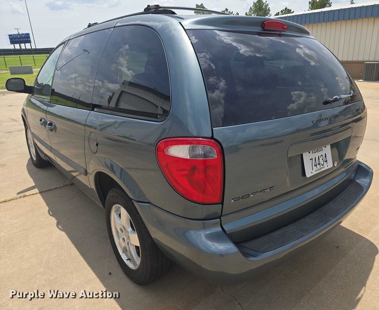 image for item EN8081 2007 Dodge Caravan SXT van