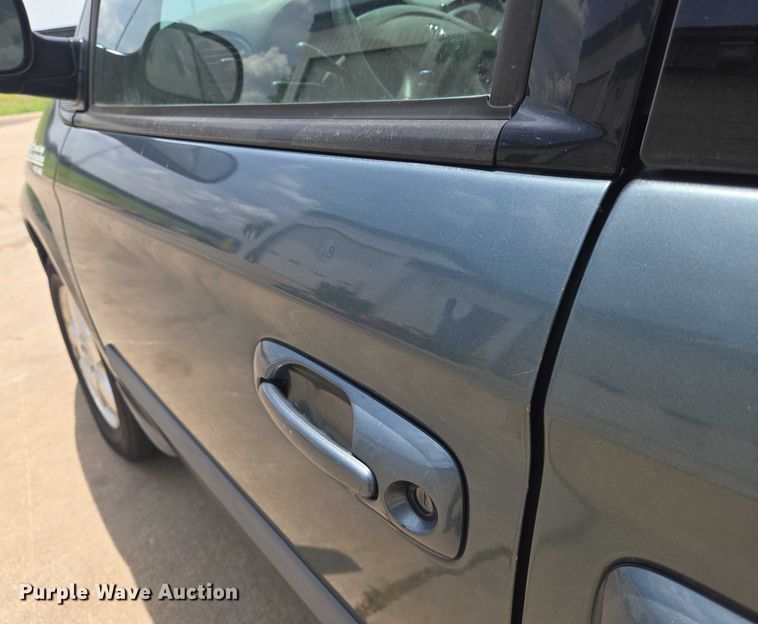 image for item EN8081 2007 Dodge Caravan SXT van