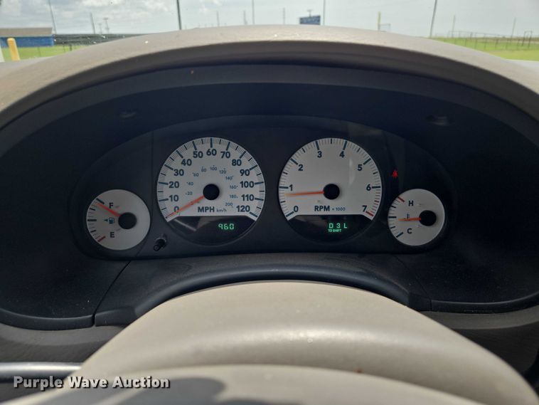 image for item EN8081 2007 Dodge Caravan SXT van