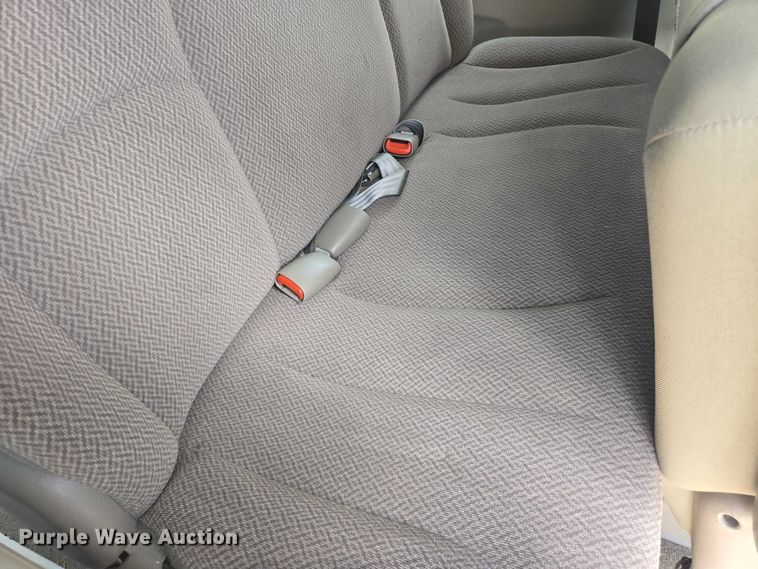 image for item EN8081 2007 Dodge Caravan SXT van