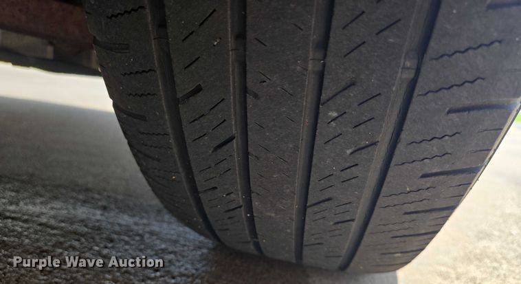 image for item EN8081 2007 Dodge Caravan SXT van