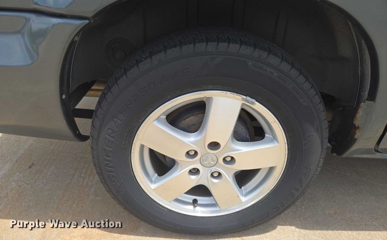 image for item EN8081 2007 Dodge Caravan SXT van