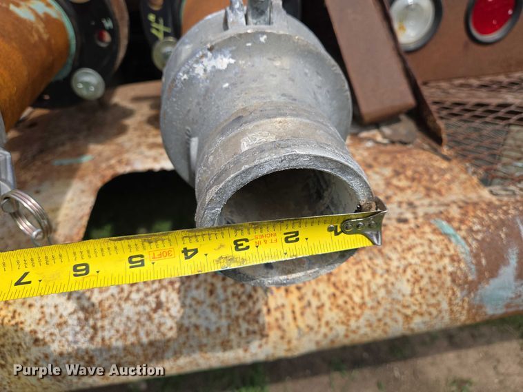 image for item EO0931 1999 Mack CH613 vacuum truck