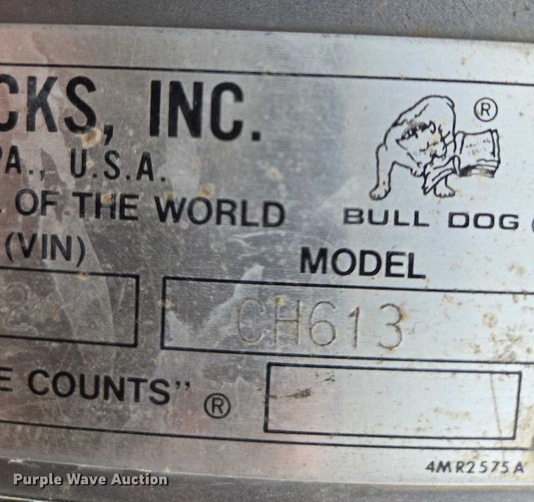 image for item EO0931 1999 Mack CH613 vacuum truck