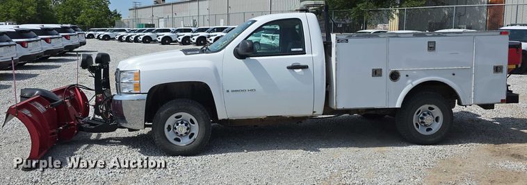 image for item EO1042 2009 Chevrolet Silverado 2500 utility bed pickup truck