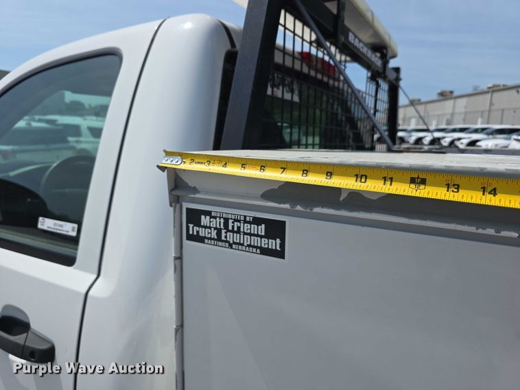 image for item EO1042 2009 Chevrolet Silverado 2500 utility bed pickup truck