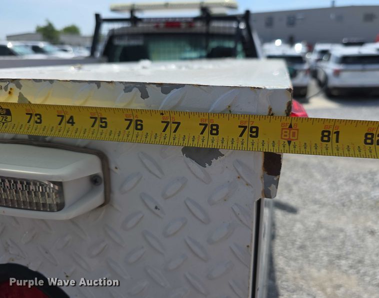 image for item EO1042 2009 Chevrolet Silverado 2500 utility bed pickup truck