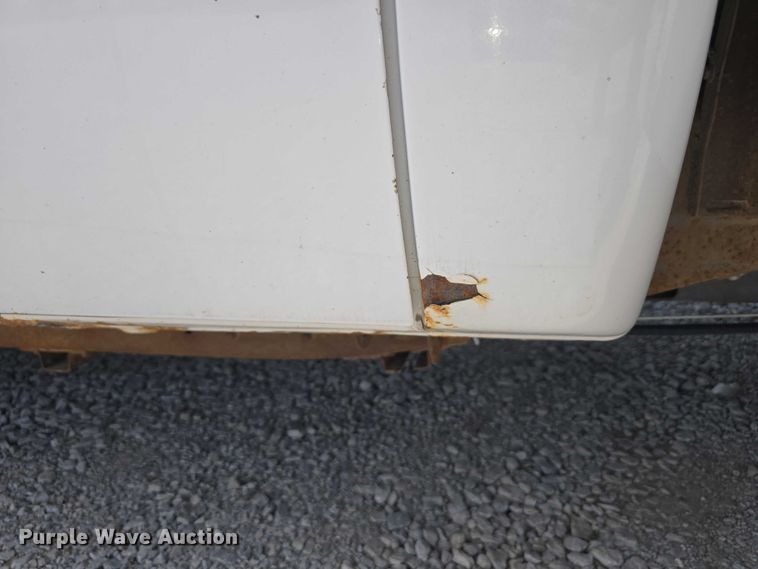 image for item EO1042 2009 Chevrolet Silverado 2500 utility bed pickup truck