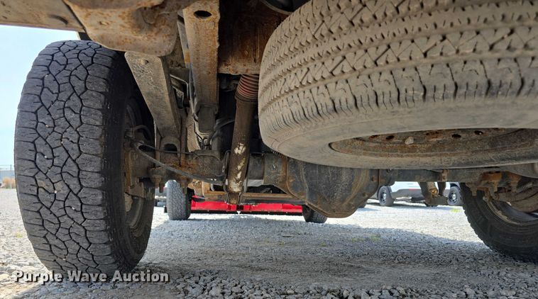 image for item EO1042 2009 Chevrolet Silverado 2500 utility bed pickup truck