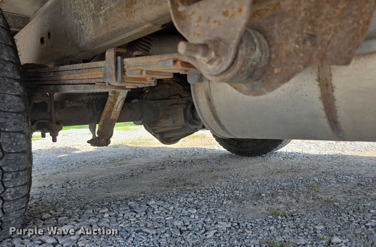 image for item EO1042 2009 Chevrolet Silverado 2500 utility bed pickup truck