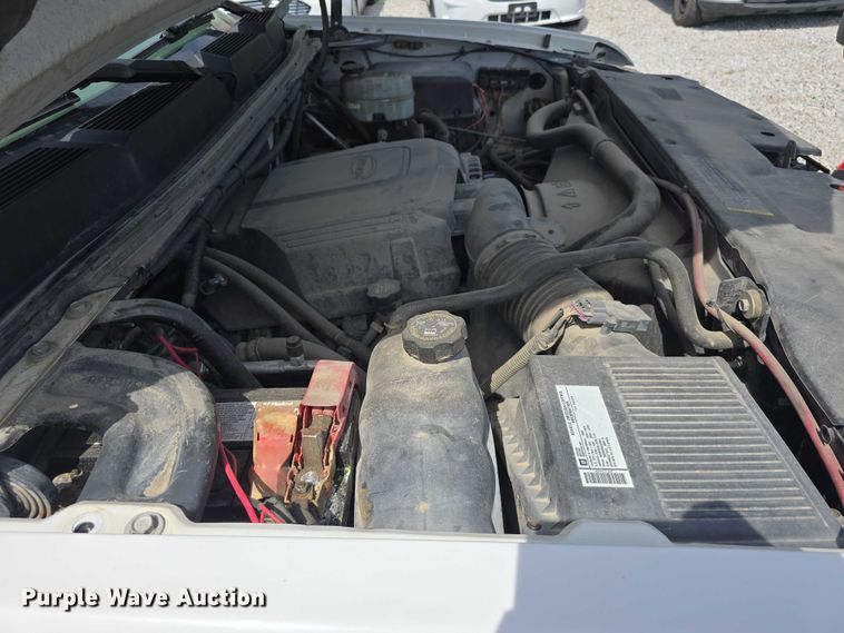 image for item EO1042 2009 Chevrolet Silverado 2500 utility bed pickup truck