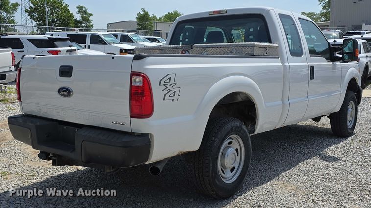 image for item EO1043 2013 Ford F250 Super Duty XLT SuperCab pickup truck