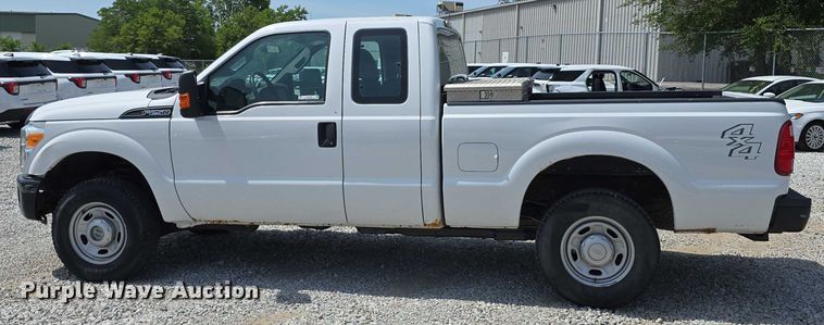 image for item EO1043 2013 Ford F250 Super Duty XLT SuperCab pickup truck