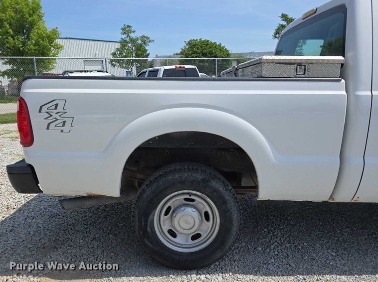 image for item EO1043 2013 Ford F250 Super Duty XLT SuperCab pickup truck
