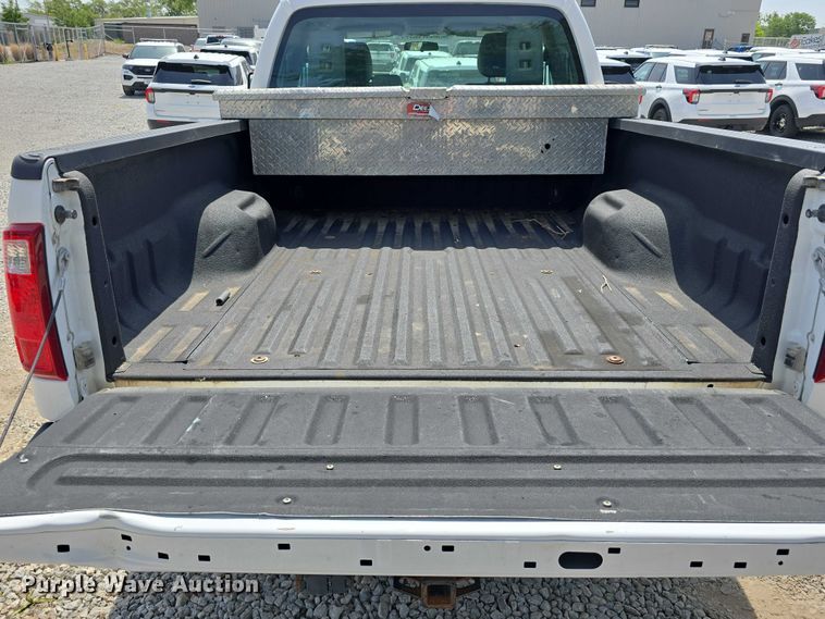 image for item EO1043 2013 Ford F250 Super Duty XLT SuperCab pickup truck