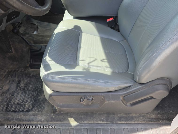 image for item EO1043 2013 Ford F250 Super Duty XLT SuperCab pickup truck