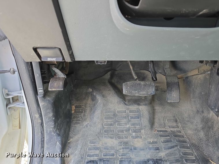 image for item EO1043 2013 Ford F250 Super Duty XLT SuperCab pickup truck