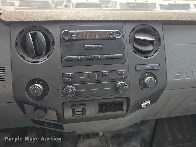 image for item EO1043 2013 Ford F250 Super Duty XLT SuperCab pickup truck