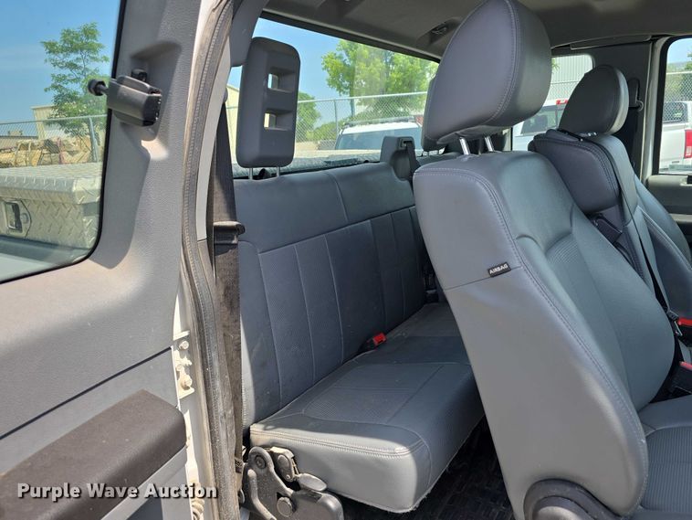 image for item EO1043 2013 Ford F250 Super Duty XLT SuperCab pickup truck