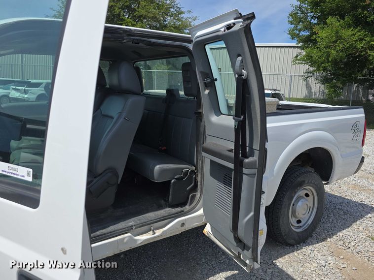 image for item EO1043 2013 Ford F250 Super Duty XLT SuperCab pickup truck